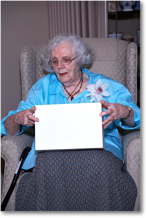 Ruth&Gifts_July2008_E0K9201 copy