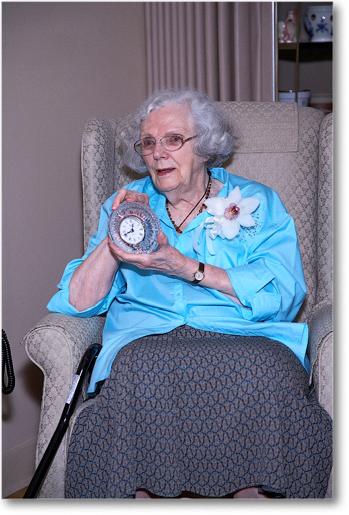 Ruth&Gifts_July2008_E0K9203 copy