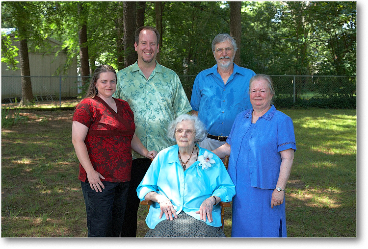 FamilyPortraits_July2008_E0K9167 copy