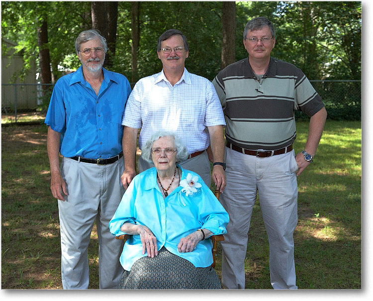 FamilyPortraits_July2008_E0K9171 copy