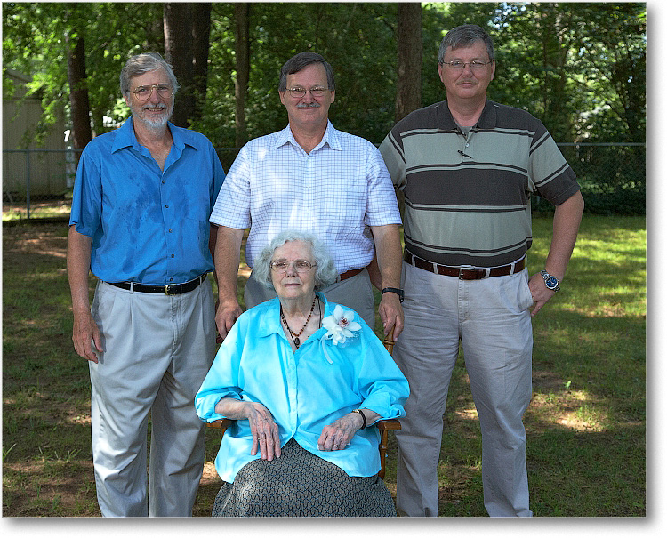 FamilyPortraits_July2008_E0K9172 copy