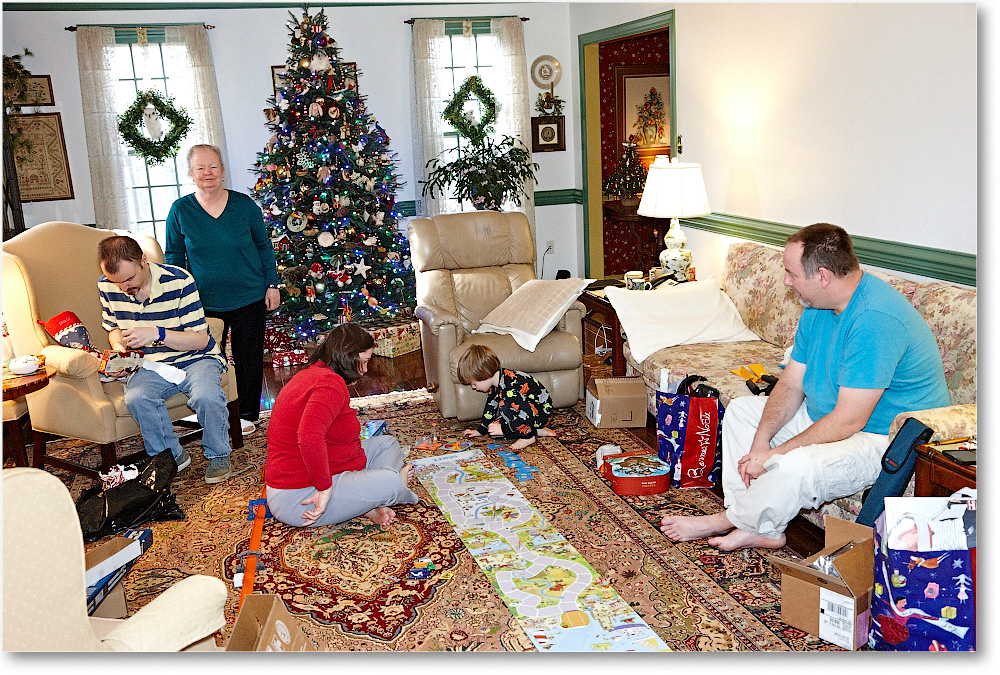 FamilyGroup-Christmas2014_S3A8549 copy