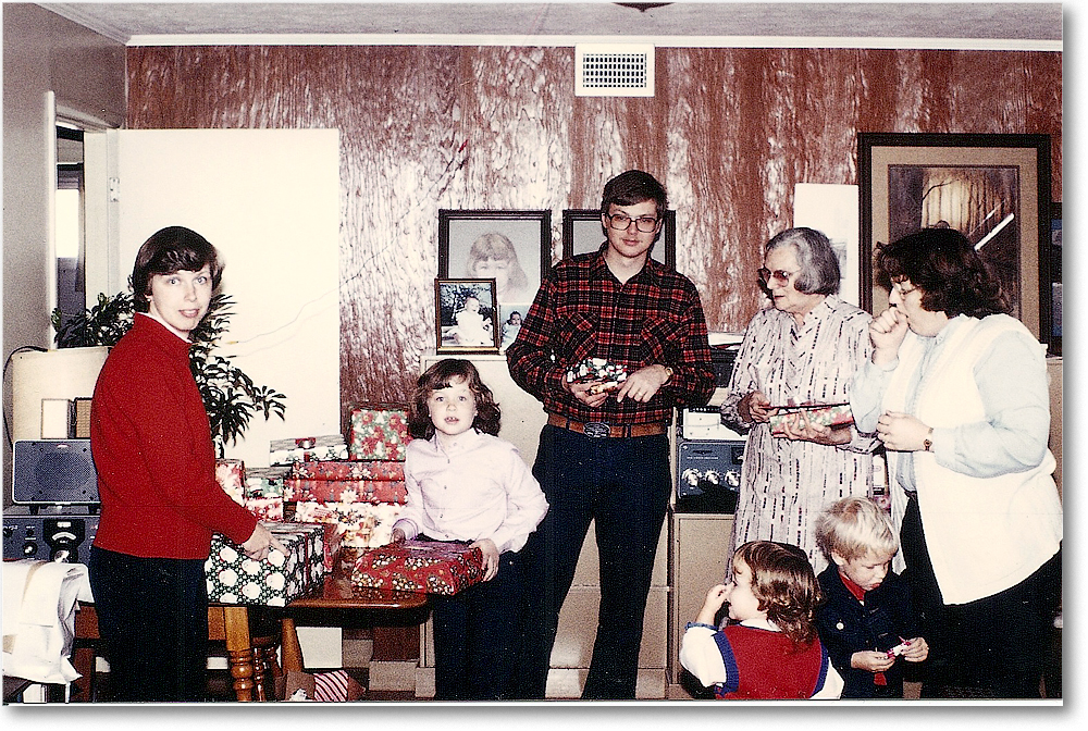 1986 Ruth n sons family xmas copy