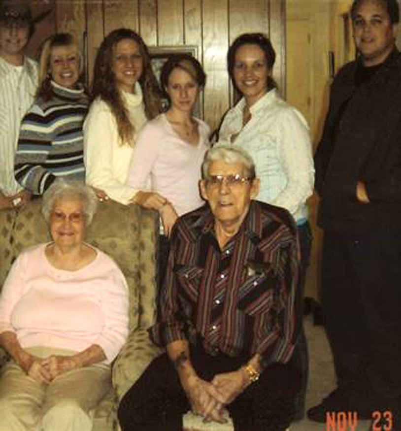 Jimmy&Violet_wChildren copy