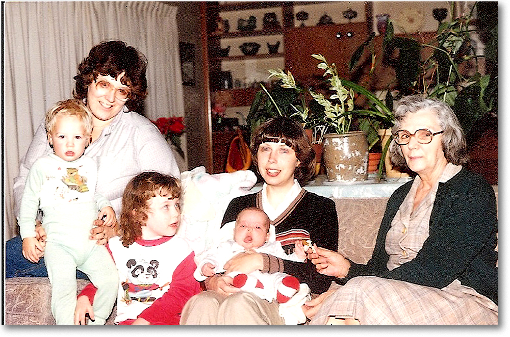 1983 Ruth, Sylvia, Carolyn Jon,Michelle, Jessica copy