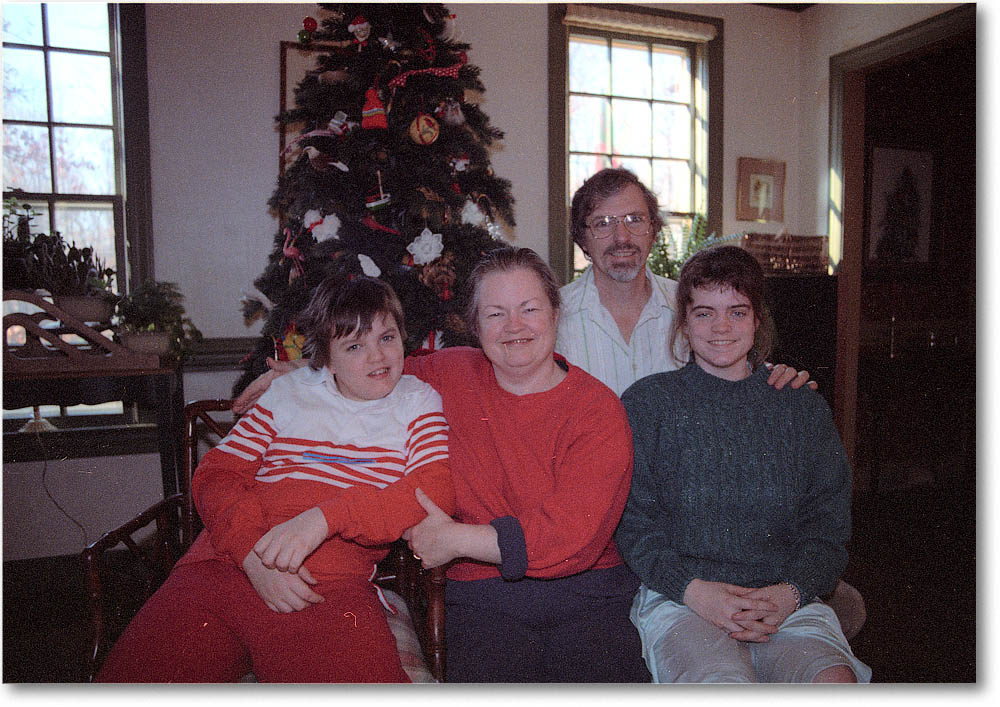 FamilyPortrait_30_Christmas1990 copy