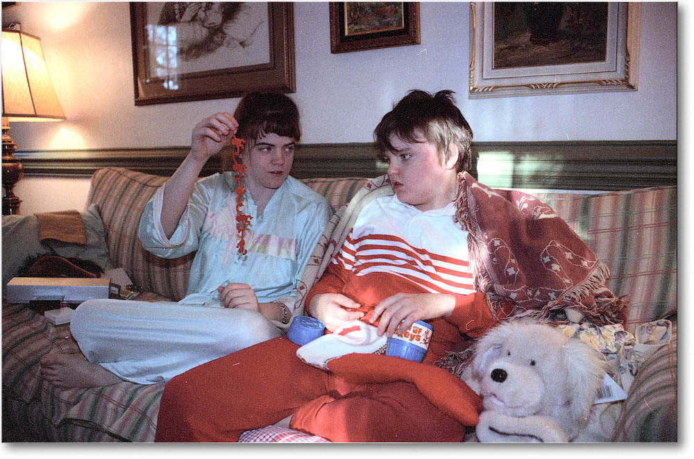 Rebecca&David_Sofa_11_Christmas1009 copy