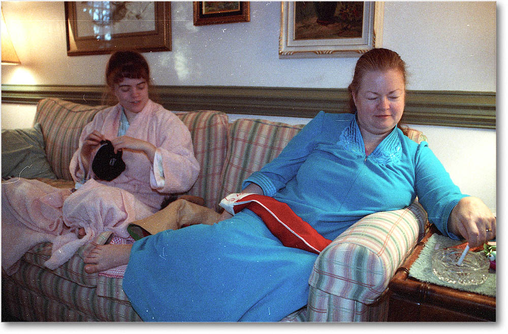 Susan&Rebecca_Sofa_03_Christmas1990 copy