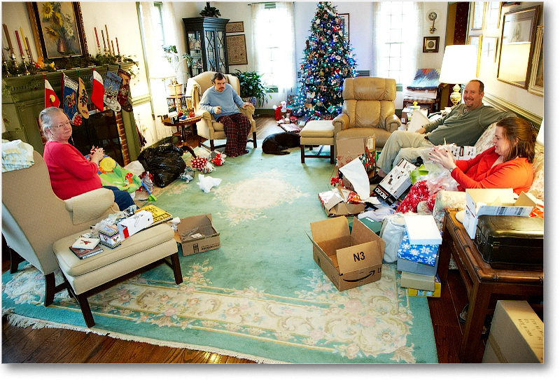 FamilyGroup_2010Christmas_S3A4491 copy
