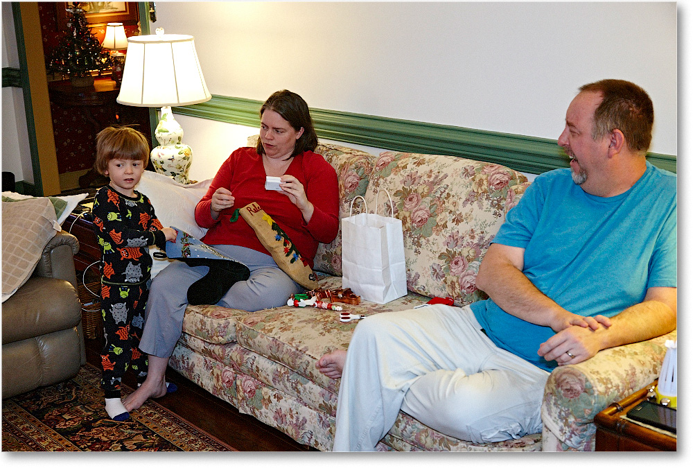 Rebecca&2Michaels-Christmas2014_S3A8510 copy