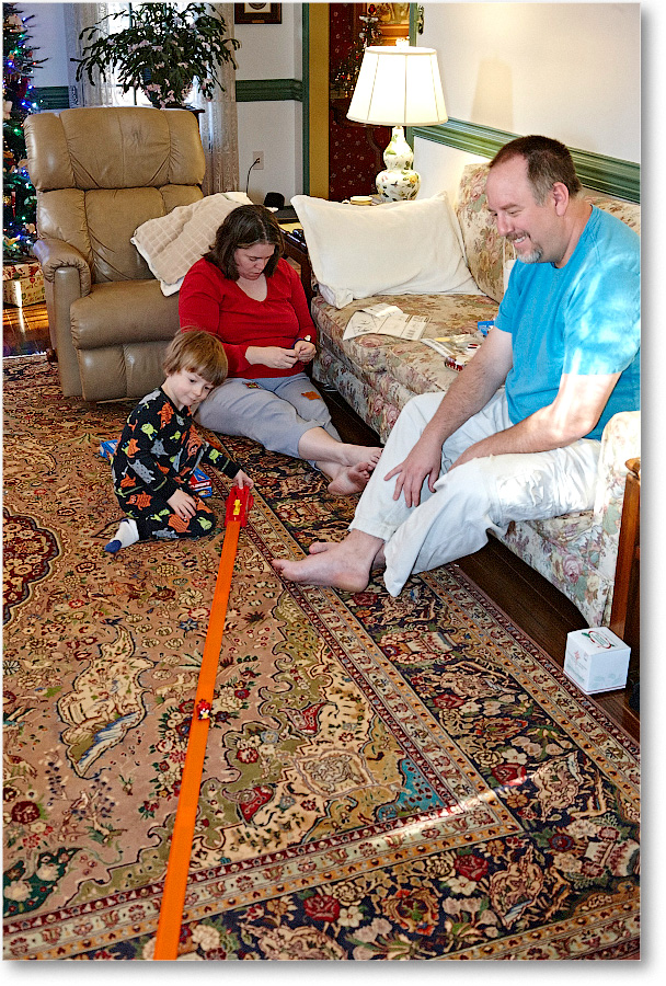 Rebecca&2Michaels-Christmas2014_S3A8520 copy