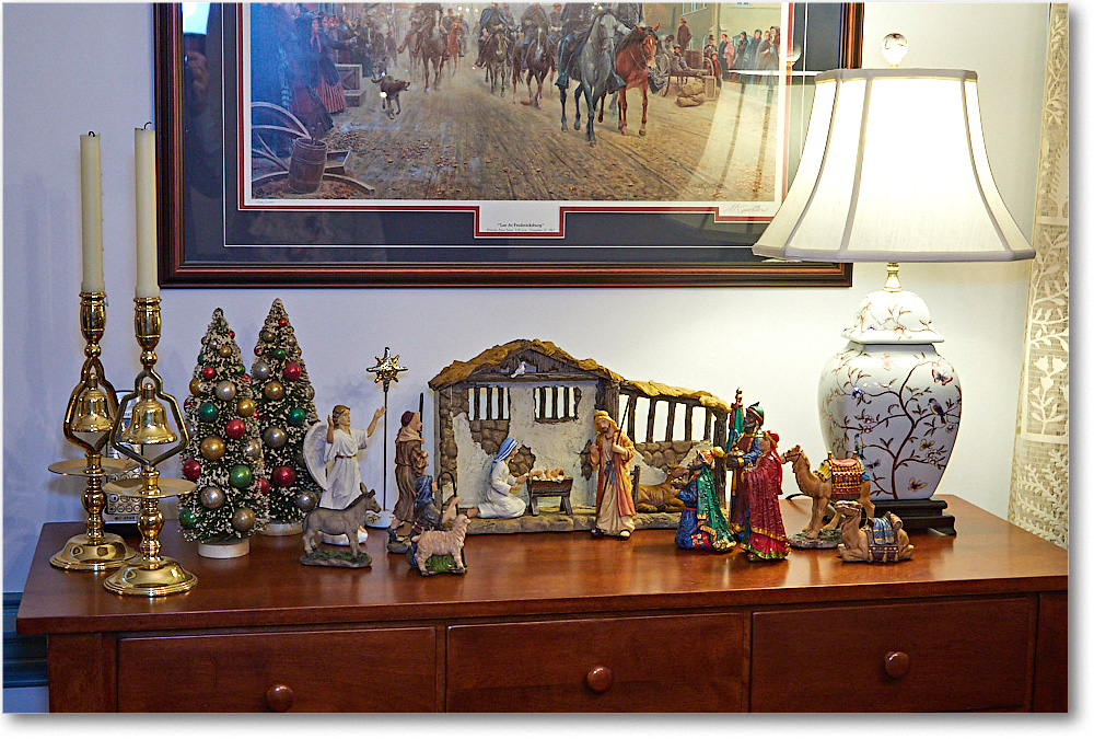 ChristmasDecor_2016Dec_5D4A0388 copy