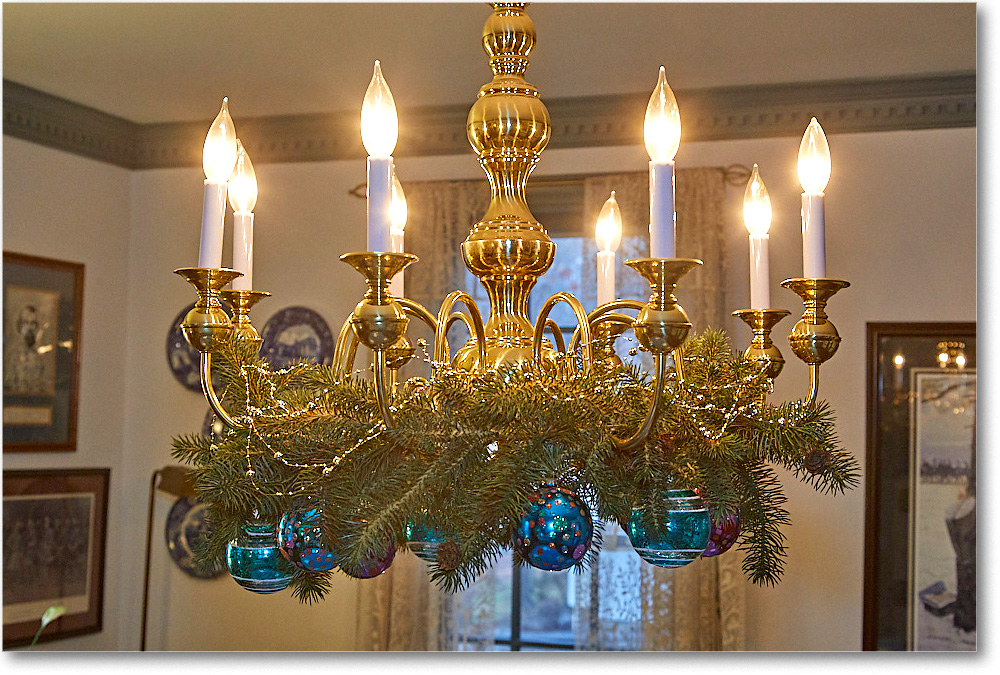 ChristmasDecor_2016Dec_5D4A0389 copy