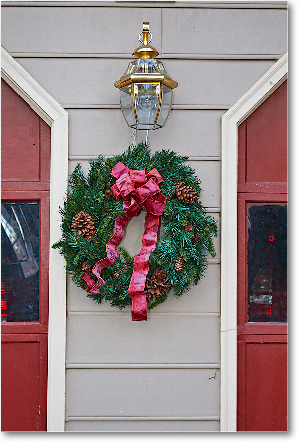 ChristmasDecor_2016Dec_5D4A0676 copy