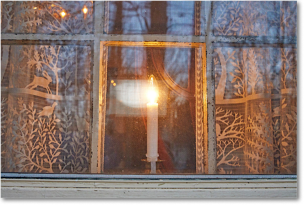 ChristmasDecor_2016Dec_5D4A0681 copy