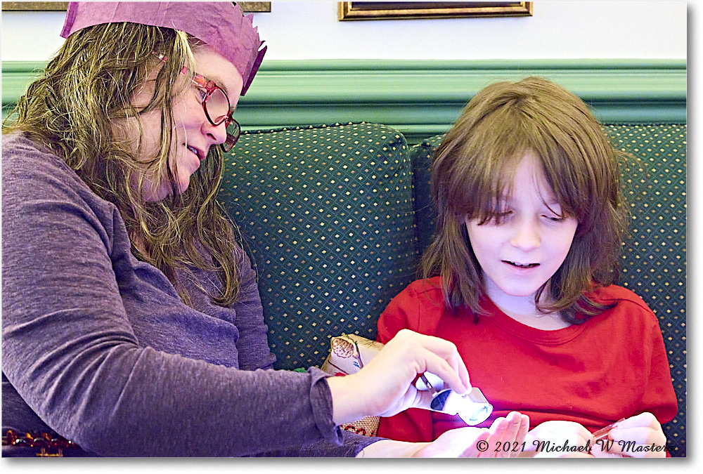 Christmas_2021Dec_R5B06035 copy