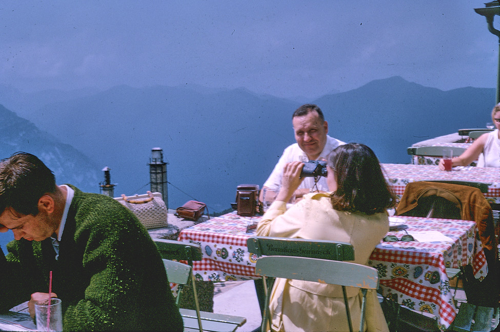 Susan_MtWankGer_1966Jun_SCB8-R2C4-PT-KR08