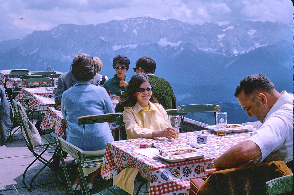 Susan_MtWankGer_1966Jun_SCB8-R2C4-PT-KR09