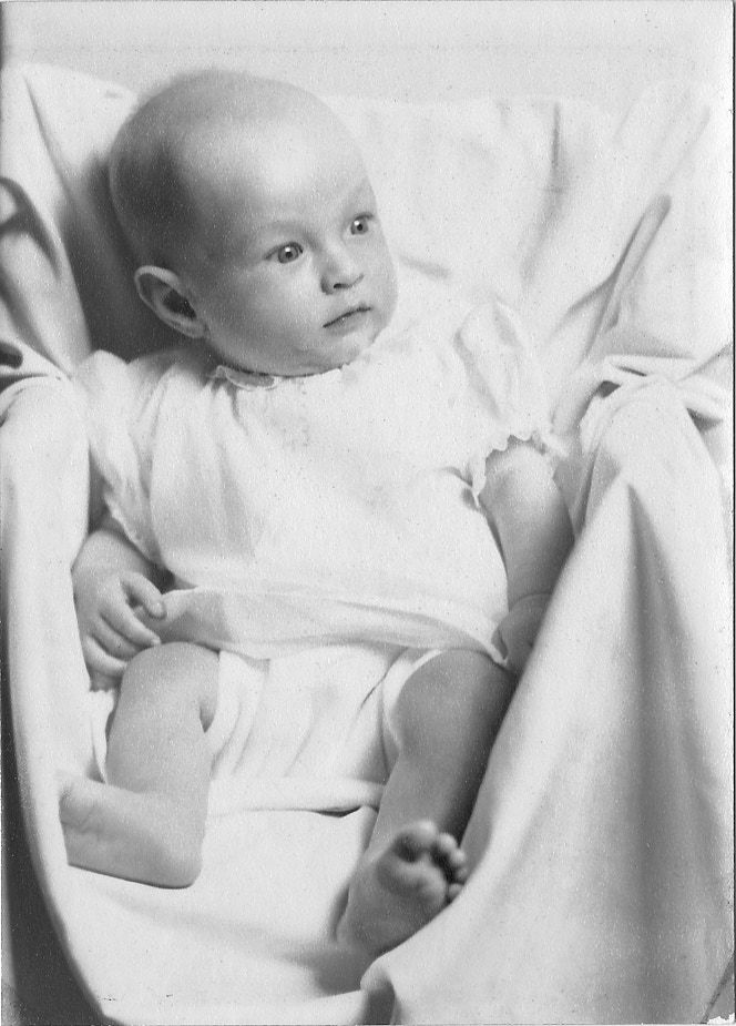 1948-XX SusanChild_0009_1