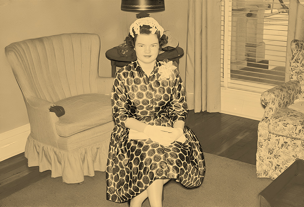 1962-04 AXXX Susan_Unknown_1962Apr_SCB8-R2C2-PT-EK09_PGrestore