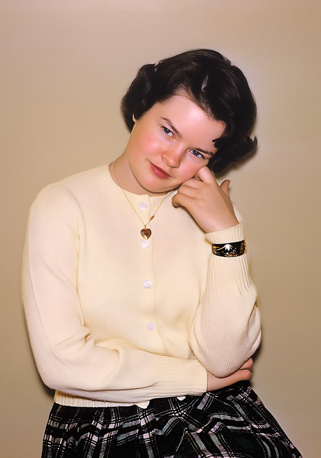 1962-XX Susan_Teen_Fredericksburg_1962_B8C06_07_1_Topaz