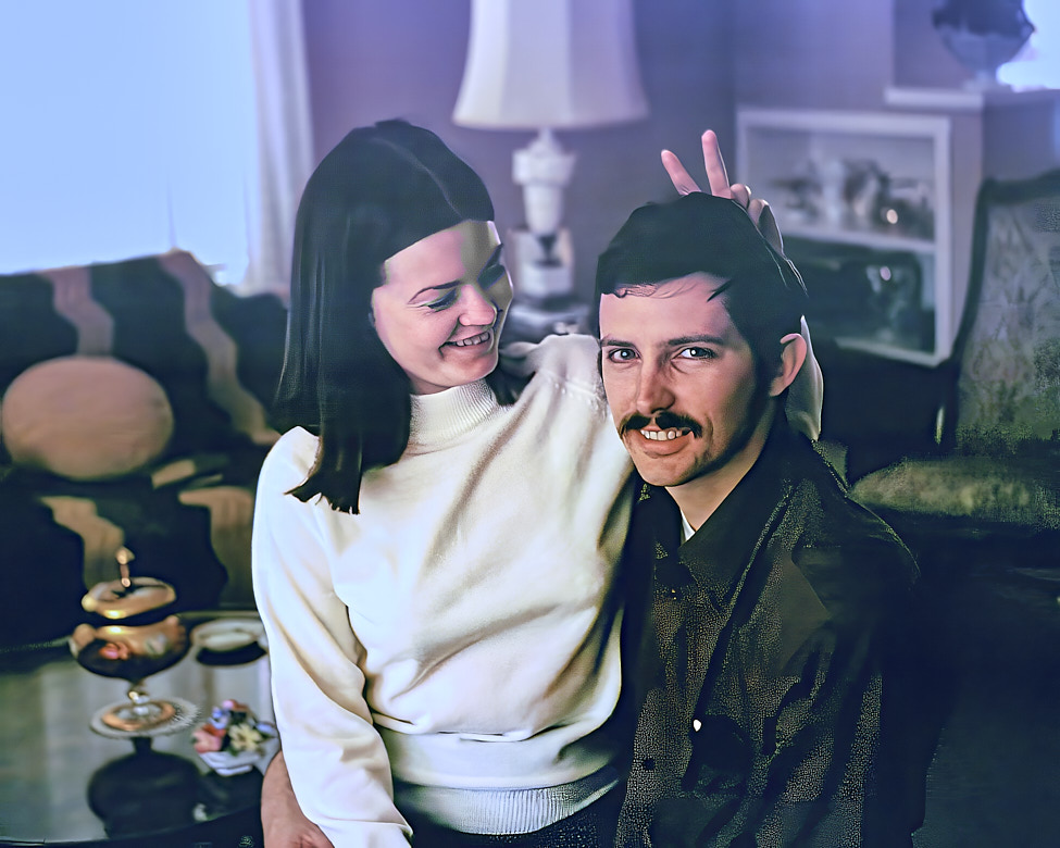 1970-12 Susan&Michael_PayneFarm_1970Dec_SCB8-R2C3-PT-KR09_Topaz