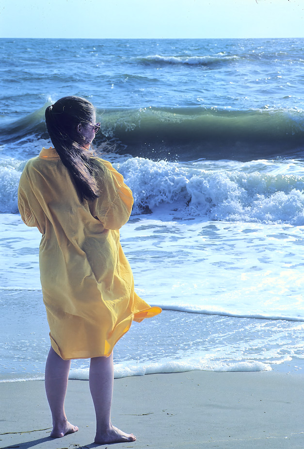 1987-07 Susan_VABeach_1987July_PP01_23_Topaz