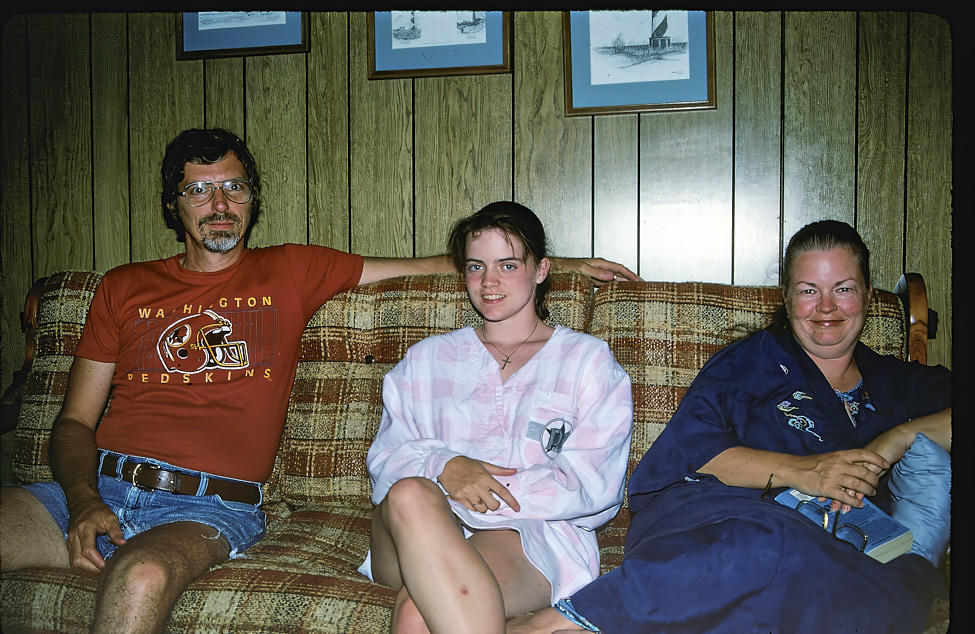 1989-07 Susan_NagsHead_1989Jul_SCB7-R1C3-PT-KR2-0006_Topaz