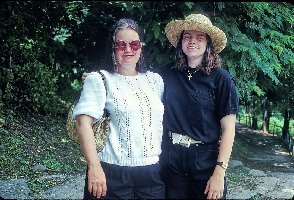 2009-06 Susan&Becca_HarpersFerry_2009Jun_CSlide_1