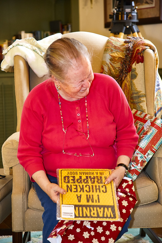 2010-12 Susan_Christmas2010_S3A4458
