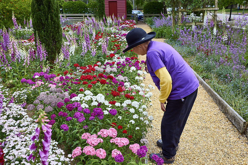 2025-05 Susan&Dianthus_LightfootTenement_Williamsburg_2025May_R5A24928