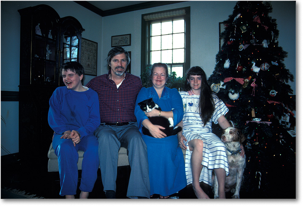 91-12 Christmas Family 1991 copy