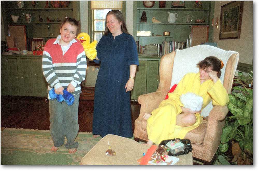 DavidSusanRebecca_Christmas_1988Dec copy