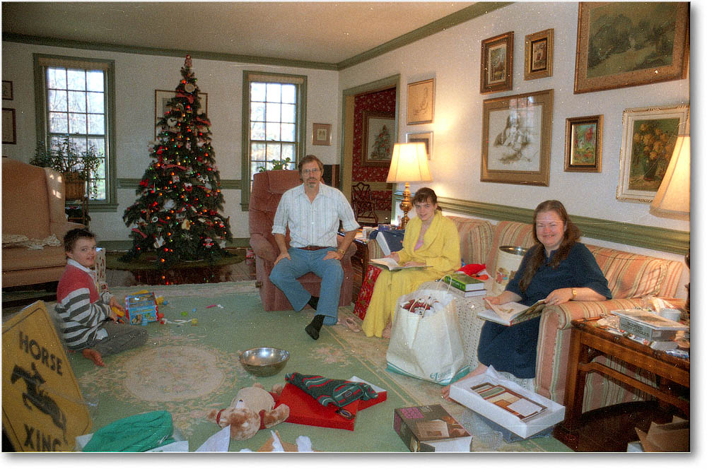 FamilyGroup_Christmas_1988Dec copy