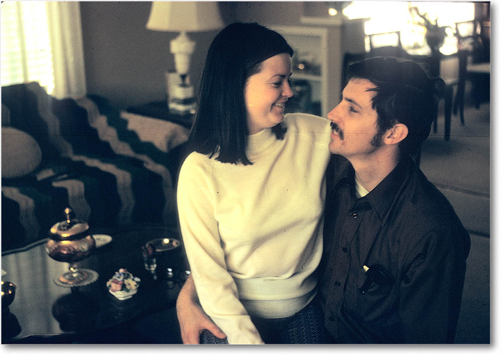 Michael&Susan_Memas_Christmas1970_B8C08_08 copy