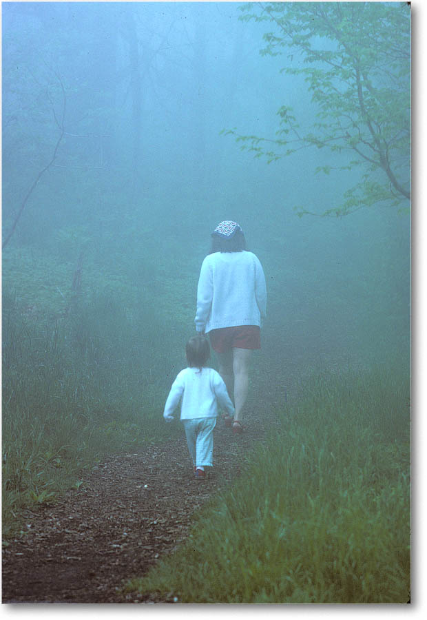 Susan&Becca_MountainMist_1975May_PP21_33 copy