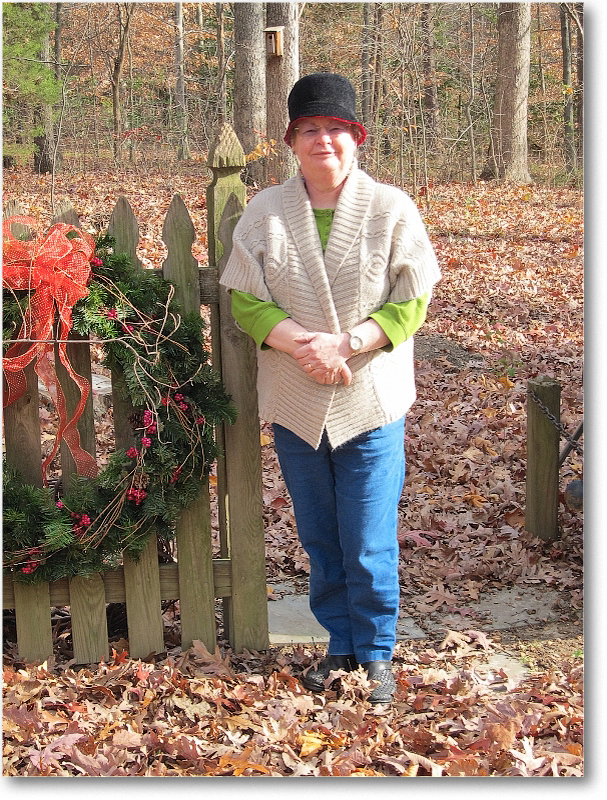 Susan&Wreath_2010ChristmasIMG_0807 copy