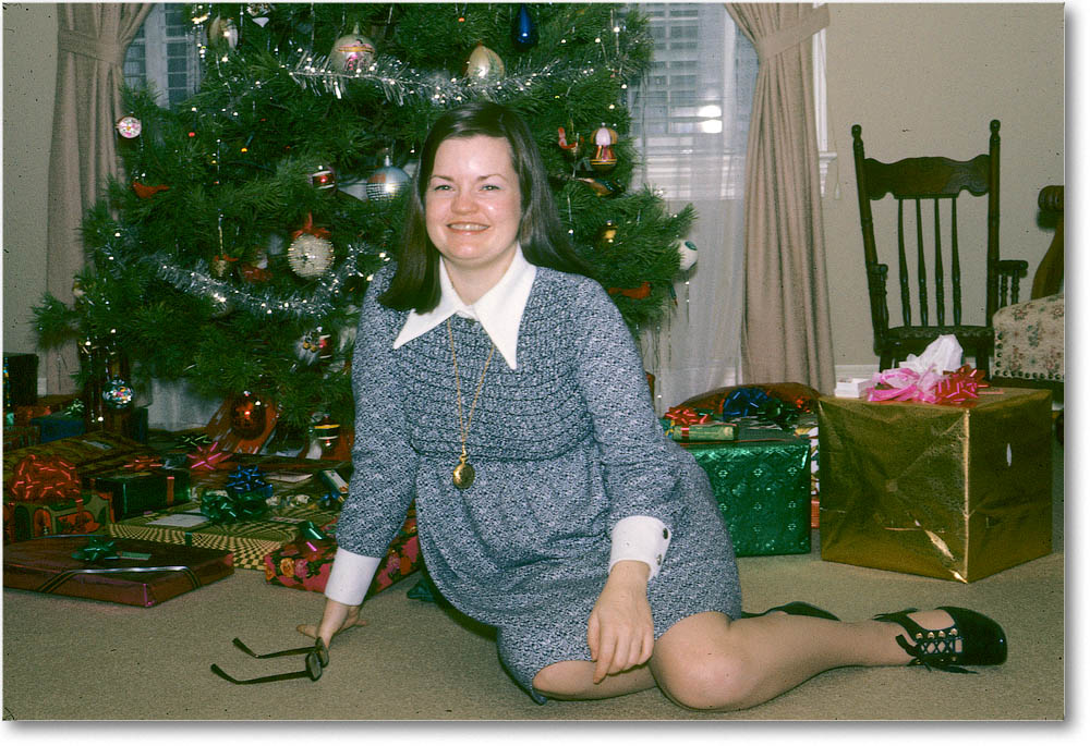 Susan_2Christmas_1972Dec_2C02_ copy