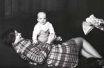 1973-12 Becca&SusanSofa2_NoRandolph_1973Dec_BWN_1