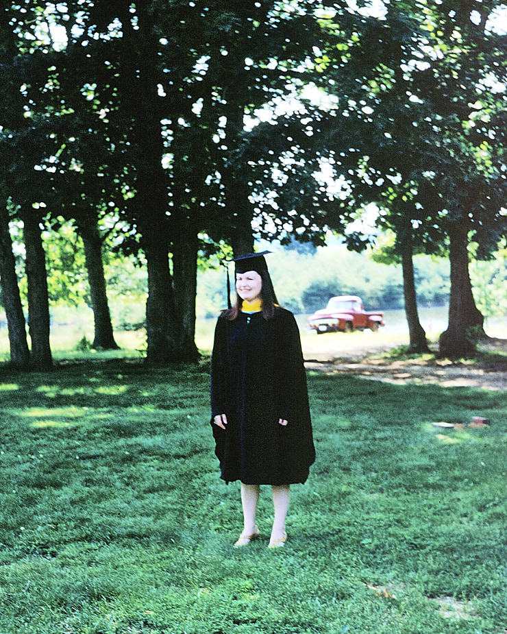 1971-06 Susan_Graduation_1971JunD_SCB8-R3C1-PT-KR05