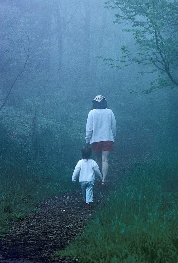 1975-05 Becca&SusanFog1_SkylineDrive_1975May_CS