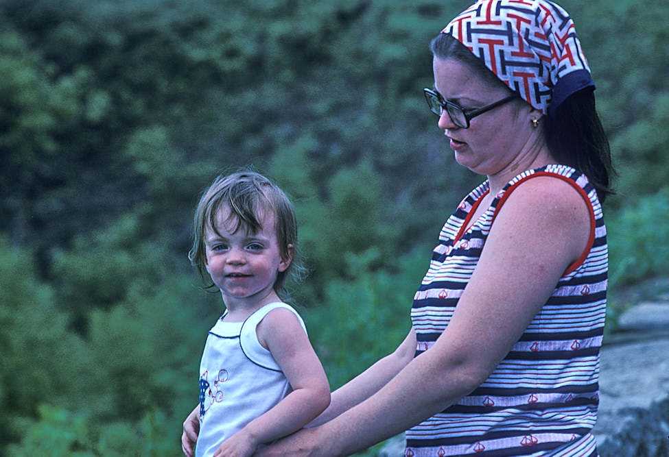1975-05 Becca&Susan_SkylineDrive_1975May_CS