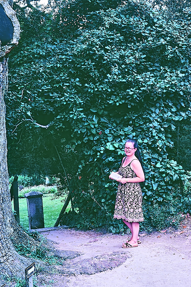 1984-07 Susan_Charleston_July1984_SC5-R2C3-SF-KC02-Topaz