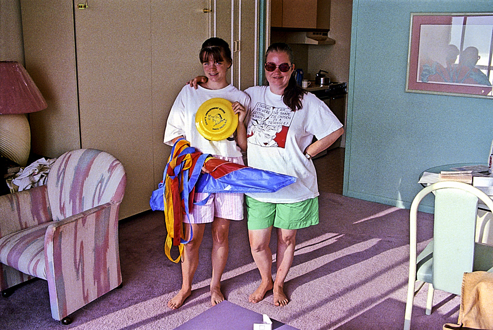 1988-06 Becca&Susan_NagsHead_1988Jun_CNeg