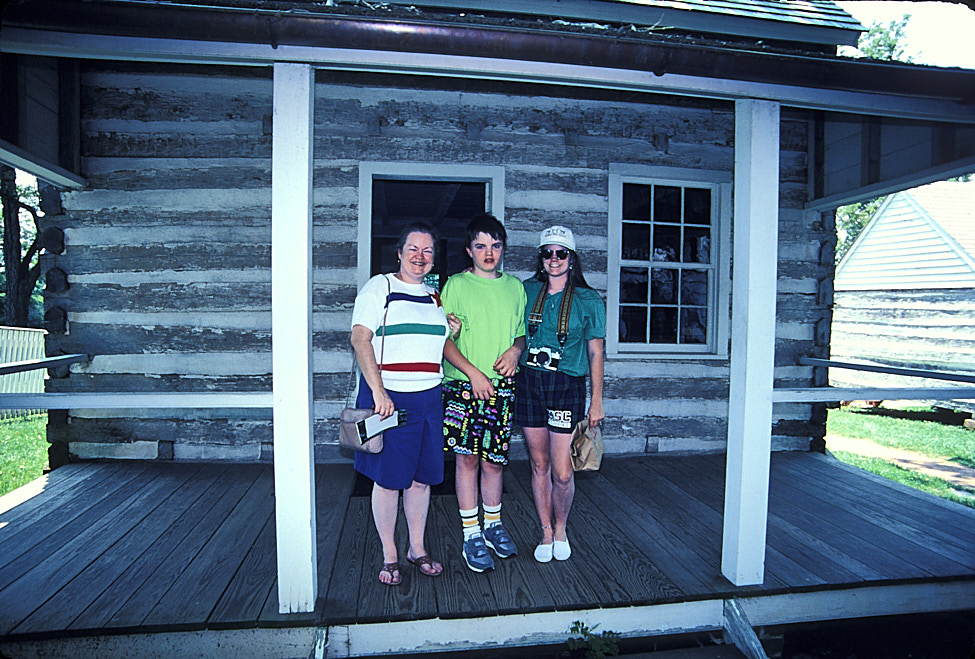 1991-07 SusanDavidBecca_Appomattox_1991Jul_CSlide