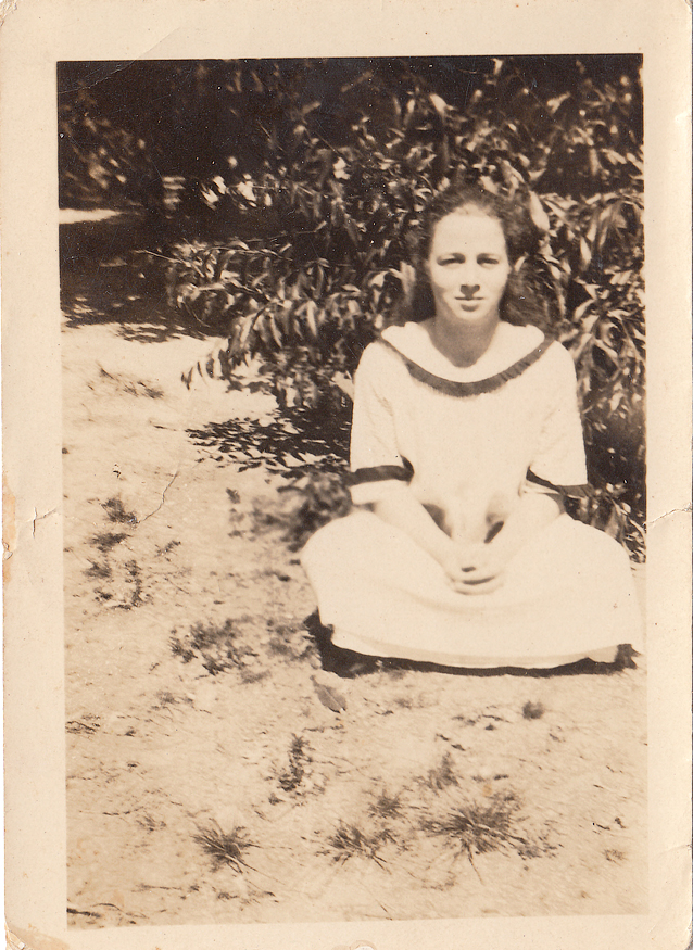 Lora Wilson (sitting) copy