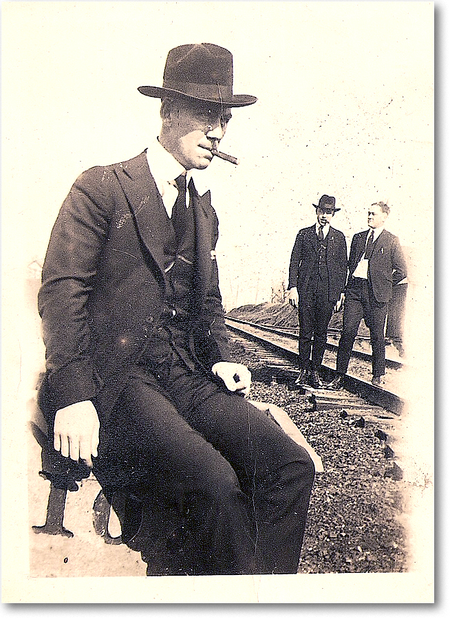 1918ca Uncle Jesse Franks bro - far rt copy