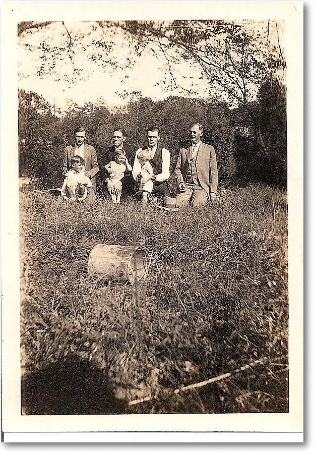 1925 l-r rank, Jesse, Tommy, Charlie, frnt-sons- Jimmy, Marvin, Bruce copy